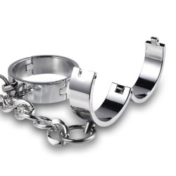 Shackles Dungeon Irons Ovoid Olivary Oval Shaped