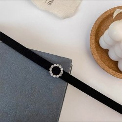 N339 Diamond Circle Collar
